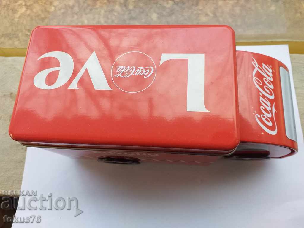COCA COLA COLLECTIBLE TIN TRUCK TOY with price 19.00 BGN | € 9.71 COCA COLA COLLECTIBLE TIN TRUCK TOY with price 19.00 BGN | € 9.71