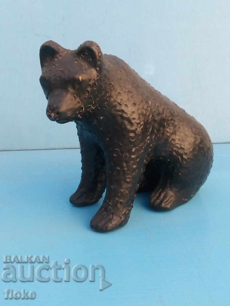 Statuetă de urs din ceramică