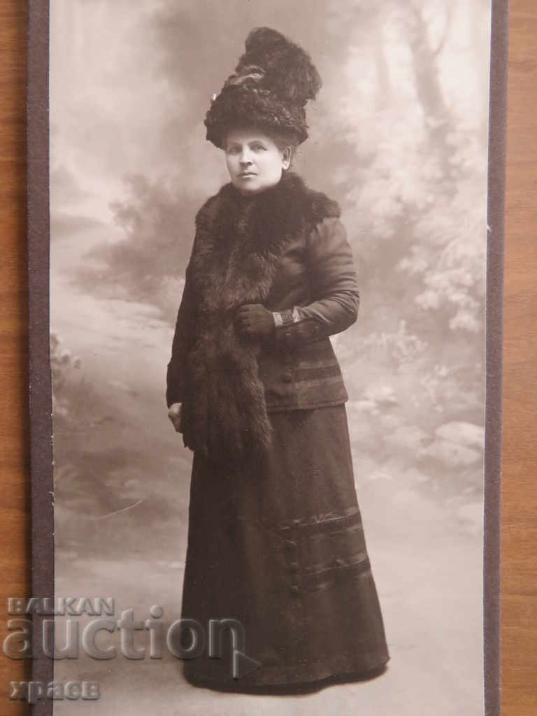 OLD PHOTO - CARDBOARD - GRABNER - SOFIA - 0494 with price 24.99 BGN | € 12.78 OLD PHOTO - CARDBOARD - GRABNER - SOFIA - 0494 with price 24.99 BGN | € 12.78
