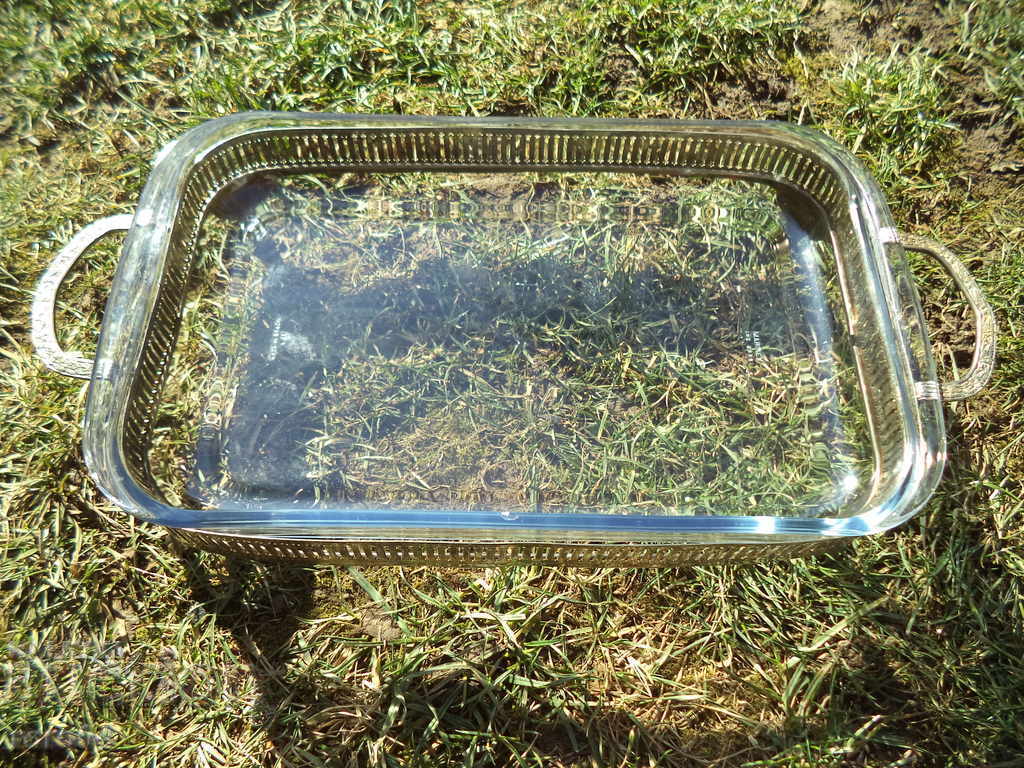 BEAUTIFUL OLD BRAZIL GLASS BASE WITH METAL BASE with price 51.30 BGN | € 26.23 BEAUTIFUL OLD BRAZIL GLASS BASE WITH METAL BASE with price 51.30 BGN | € 26.23