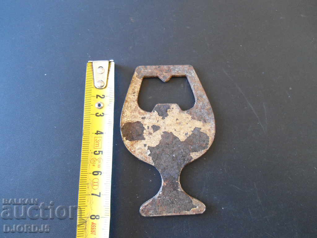 old ανοιχτήρι με τιμή 1.00 BGN | € 0.51