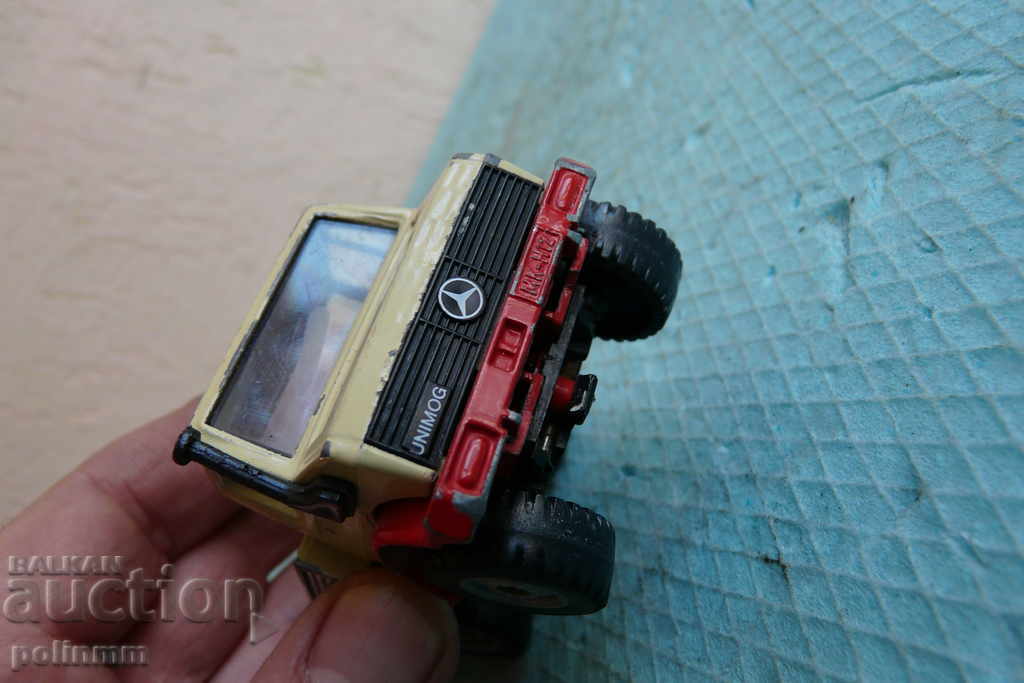 Delivery of SIKU 1820 UNIMOG