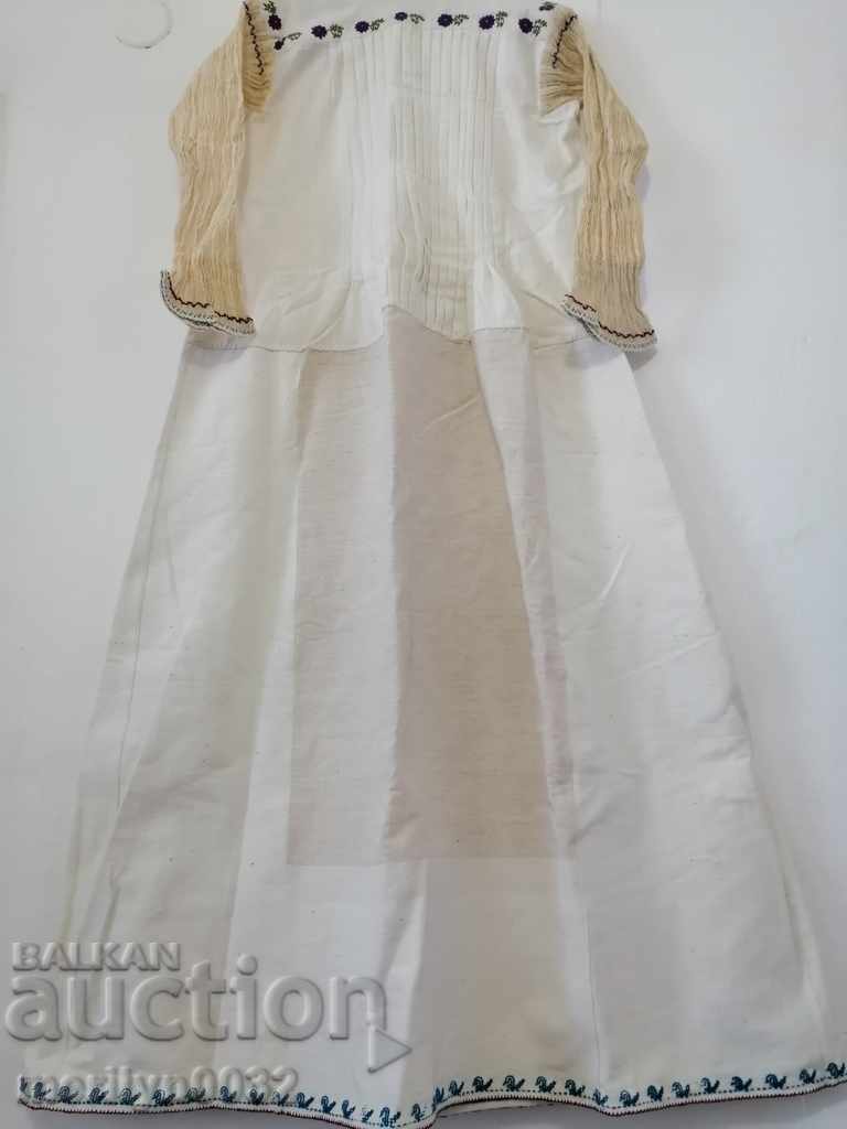 Delivery of Embroidered shirt wear embroidery lace Delivery of Embroidered shirt wear embroidery lace