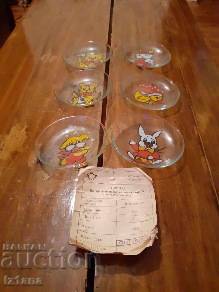 Παλιά πρίζες πιάτων με τιμή 60.00 BGN | € 30.68