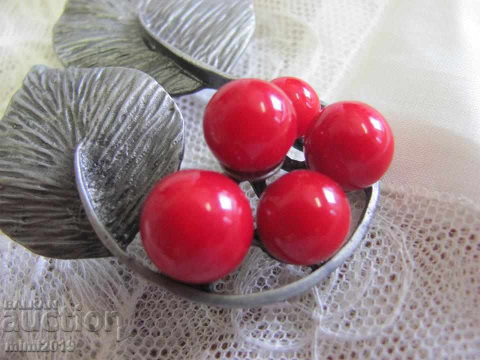 Art Deco Ladies Brooch and Towel - 5 Art Deco Ladies Brooch and Towel - 5