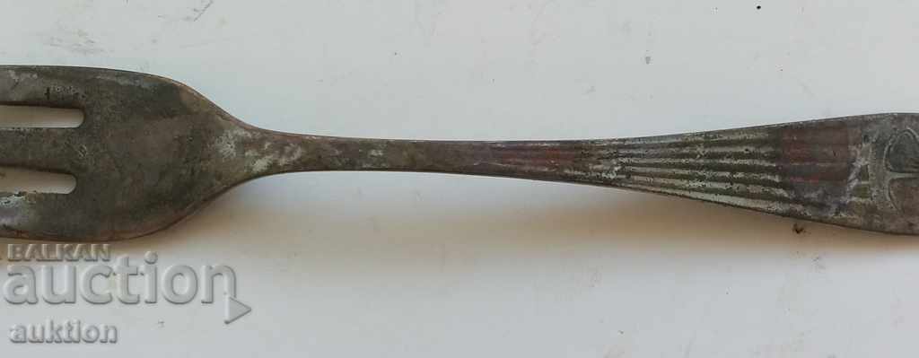 Auction MASSIVE BRONZE FORK FOR SWEETS-MARKING-ARISTOCRATIC Auction MASSIVE BRONZE FORK FOR SWEETS-MARKING-ARISTOCRATIC