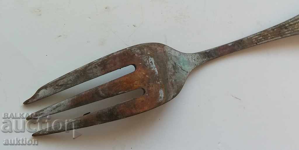 MASSIVE BRONZE FORK FOR SWEETS-MARKING-ARISTOCRATIC - 5 MASSIVE BRONZE FORK FOR SWEETS-MARKING-ARISTOCRATIC - 5