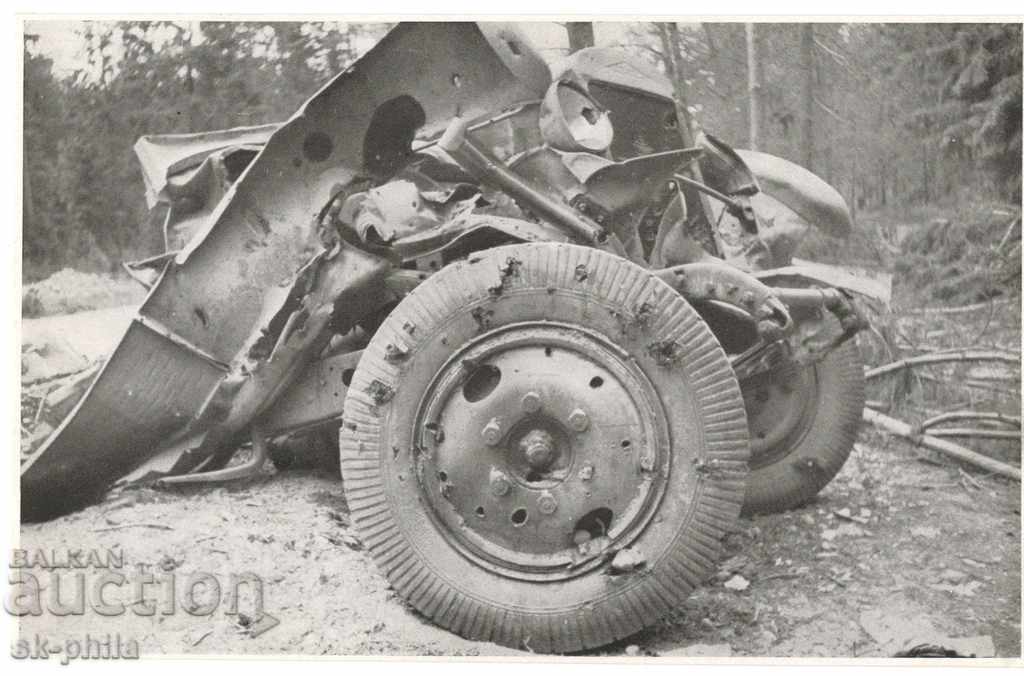 Old Photo - Broken German Jeep