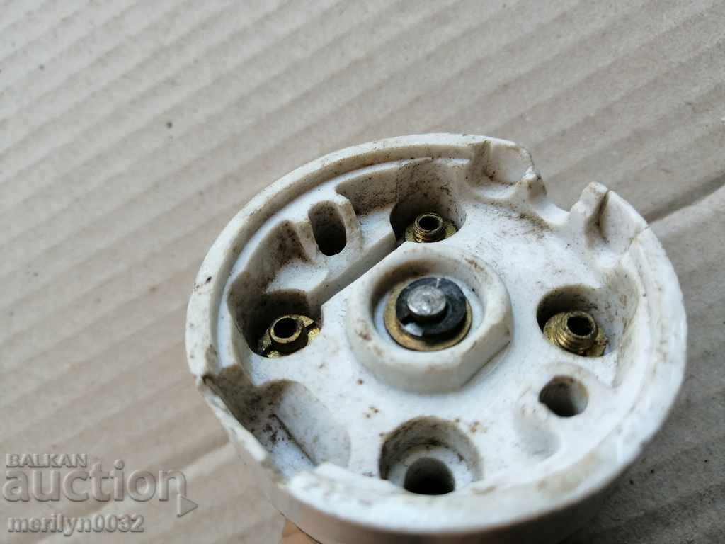 Light switch switch light switch with price 41.00 BGN | € 20.96 Light switch switch light switch with price 41.00 BGN | € 20.96