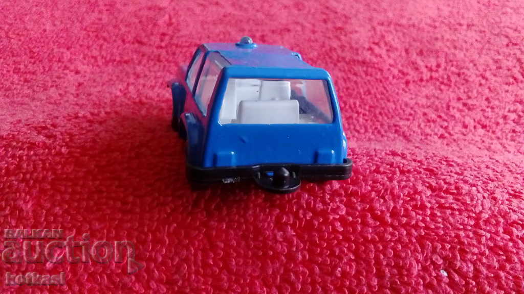 Παλιό μικρό σπορ αυτοκίνητο ΑΣΤΥΝΟΜΙΑΣ - 5 Παλιό μικρό σπορ αυτοκίνητο ΑΣΤΥΝΟΜΙΑΣ - 5