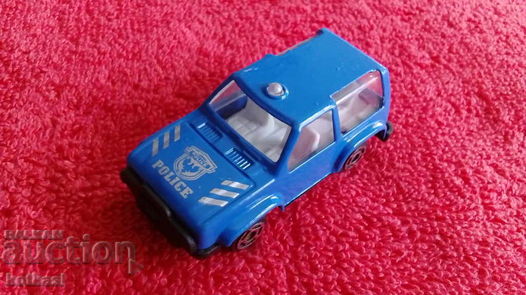 Παλιό μικρό σπορ αυτοκίνητο ΑΣΤΥΝΟΜΙΑΣ - 6 Παλιό μικρό σπορ αυτοκίνητο ΑΣΤΥΝΟΜΙΑΣ - 6