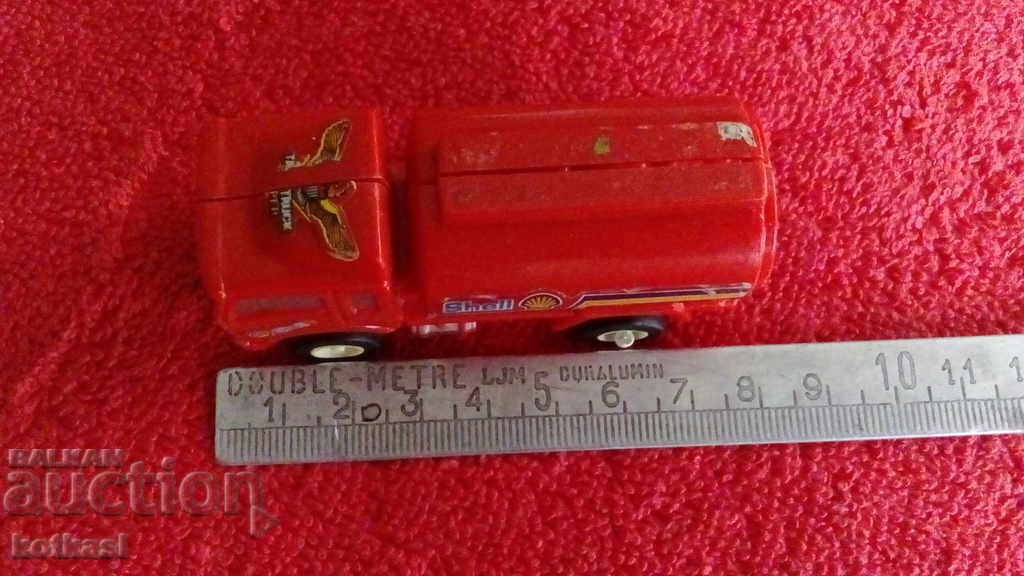 Παλαιό μικρό μεταλλικό αυτοκίνητο Shell δεξαμενόπλοιο Shell Παλαιό μικρό μεταλλικό αυτοκίνητο Shell δεξαμενόπλοιο Shell