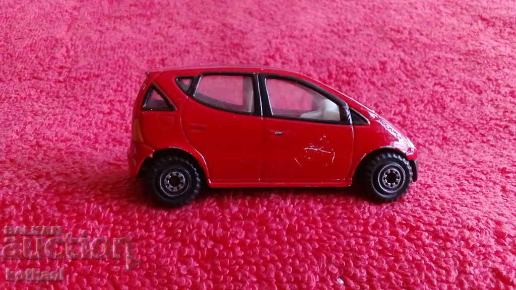 Auction  Old small metal car China