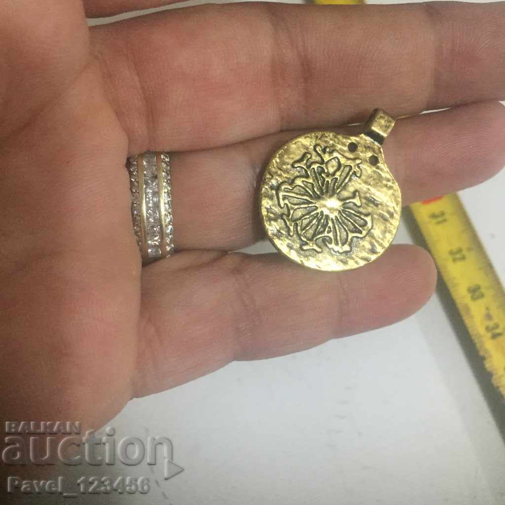 Delivery of Vintage Maison Scotch La Femme Selon Marie Necklace Pendant top Delivery of Vintage Maison Scotch La Femme Selon Marie Necklace Pendant top