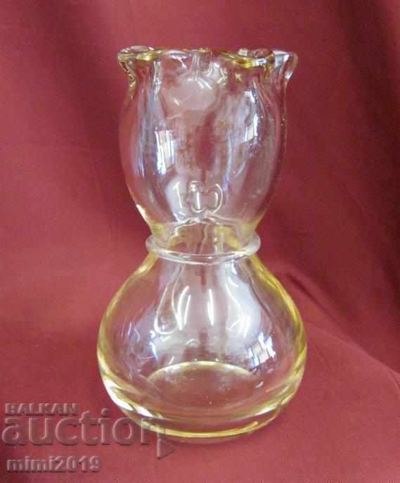 Delivery of 30s Art Deco Hand Grinded Crystal Vase Delivery of 30s Art Deco Hand Grinded Crystal Vase