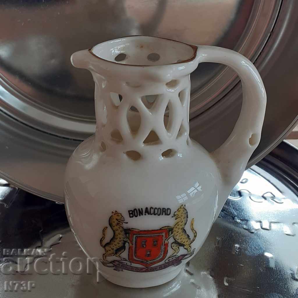 OLD ENGLISH MINES PORCELAIN. GERB. with price 3.00 BGN | € 1.53 OLD ENGLISH MINES PORCELAIN. GERB. with price 3.00 BGN | € 1.53
