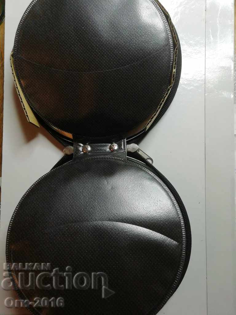 Delivery of DENIM CD drive box Delivery of DENIM CD drive box