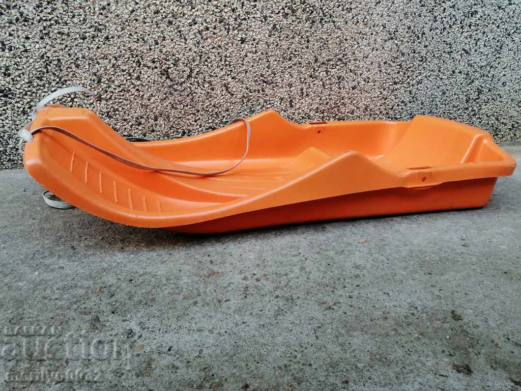 Livrarea Sanie din plastic pentru copii real socialism anii 80 NRB