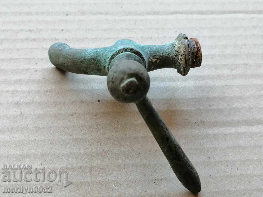 Old bronze faucet faucet - 6 Old bronze faucet faucet - 6