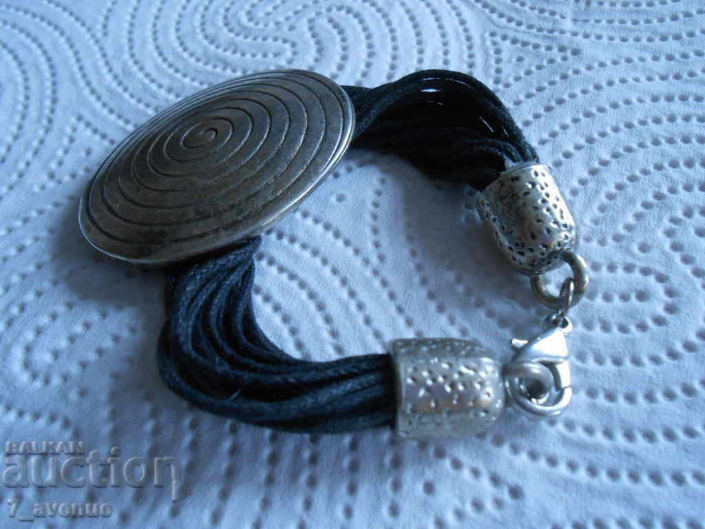 Delivery of BRACELET, very modern and beautiful Delivery of BRACELET, very modern and beautiful