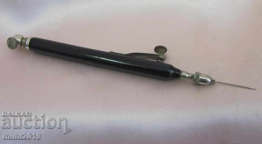 Ιατρικό ηλεκτρολογικό όργανο του 19ου αιώνα Σπάνιο με τιμή 78.00 BGN | € 39.88 Ιατρικό ηλεκτρολογικό όργανο του 19ου αιώνα Σπάνιο με τιμή 78.00 BGN | € 39.88