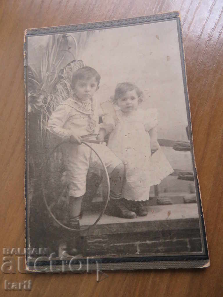 Παλιές φωτογραφίες - ΧΑΡΤΙΝΟ με τιμή 7.99 BGN | € 4.09 Παλιές φωτογραφίες - ΧΑΡΤΙΝΟ με τιμή 7.99 BGN | € 4.09