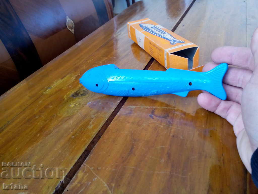 Auction Old bathroom thermometer Auction Old bathroom thermometer