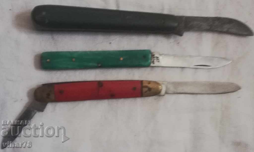 Auction Lot of three legs Auction Lot of three legs