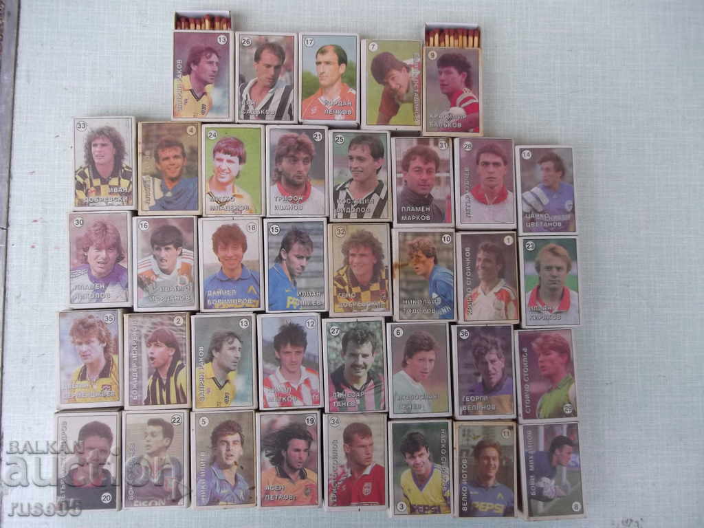 Lot of 37 pcs. Bulgarian. matches with football and car images