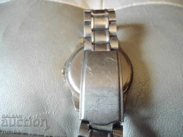 Auction Q and Q Auction Q and Q