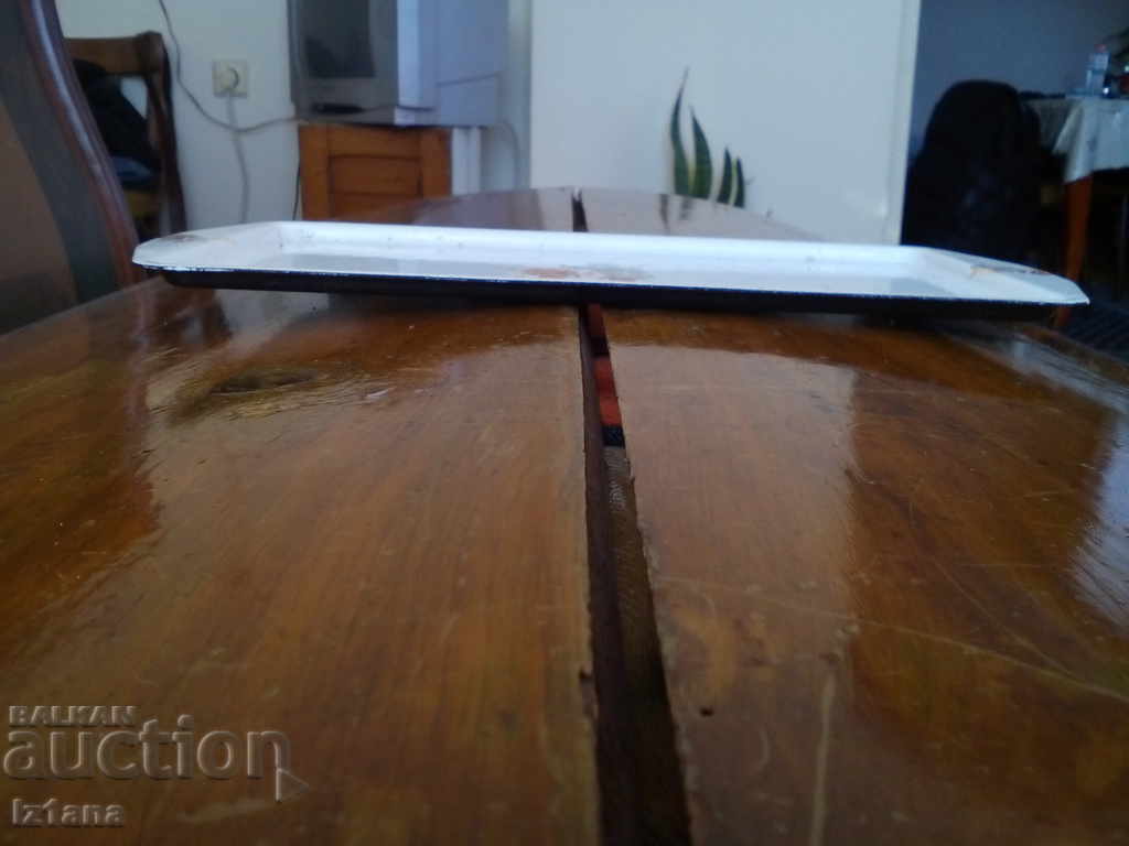 Παλαιό εμαγιέ δίσκο με τιμή 15.00 BGN | € 7.67 Παλαιό εμαγιέ δίσκο με τιμή 15.00 BGN | € 7.67