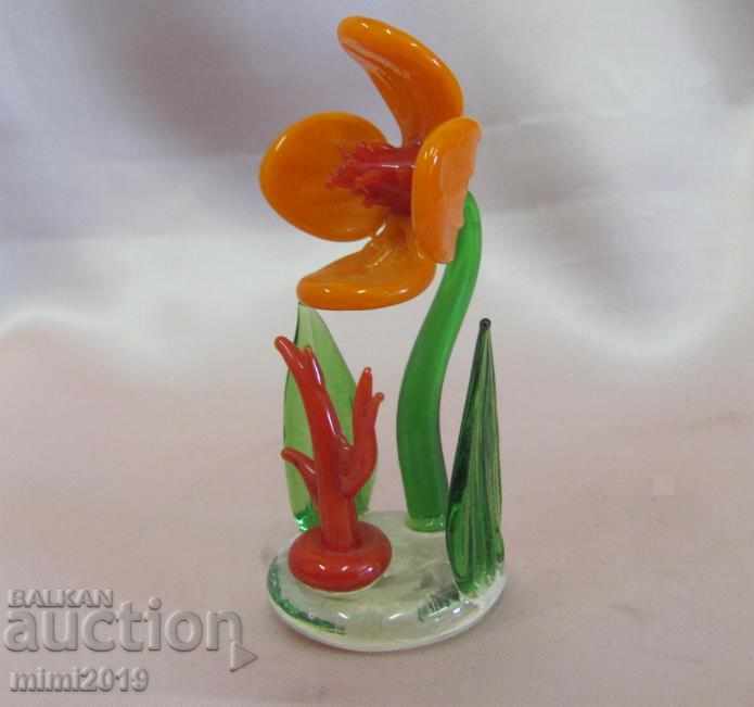 Delivery of The 30 2 pieces of Glass Decorations are handmade Delivery of The 30 2 pieces of Glass Decorations are handmade