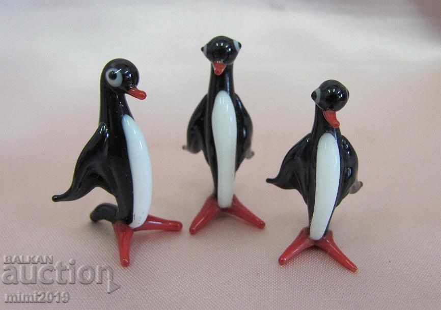 Old Glass Miniatures- Penguins 3 pieces with price 35.00 BGN | € 17.90 Old Glass Miniatures- Penguins 3 pieces with price 35.00 BGN | € 17.90