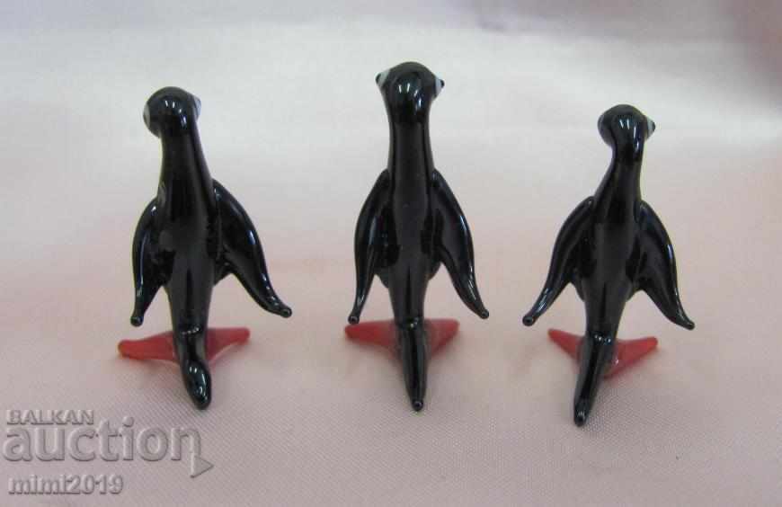 Old Glass Miniatures- Penguins 3 pieces - 5 Old Glass Miniatures- Penguins 3 pieces - 5