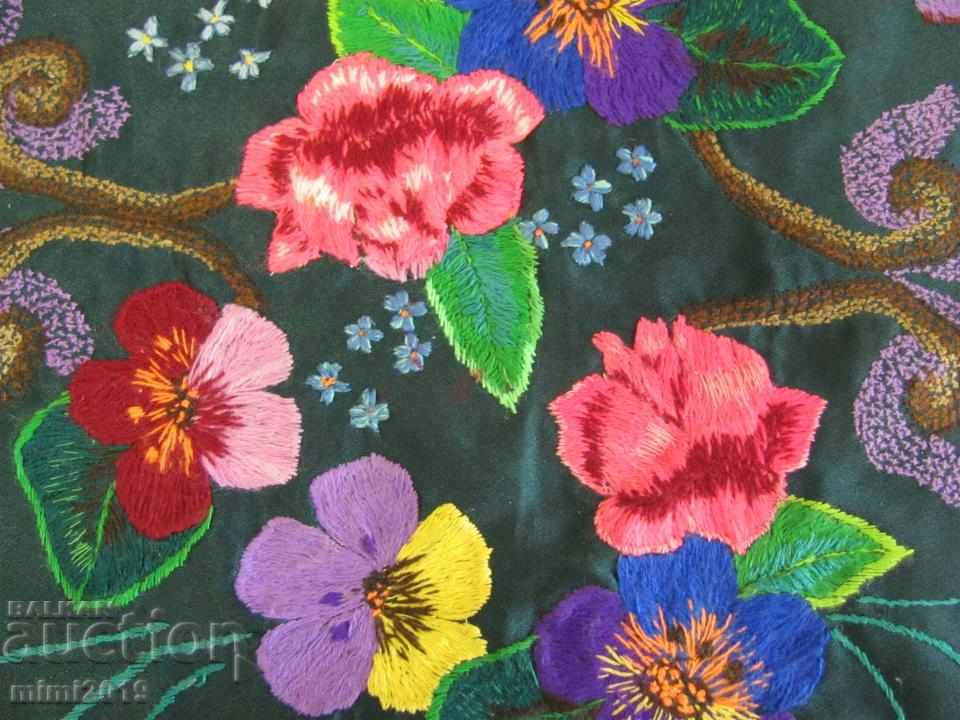 Auction Old Hand Embroidery blanket for pillow case Auction Old Hand Embroidery blanket for pillow case