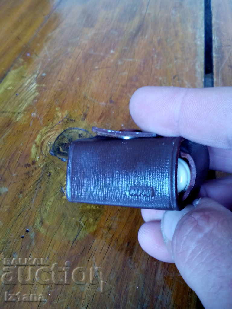 Παλιά ακουστικά ραδιοφώνου με τιμή 15.00 BGN | € 7.67 Παλιά ακουστικά ραδιοφώνου με τιμή 15.00 BGN | € 7.67