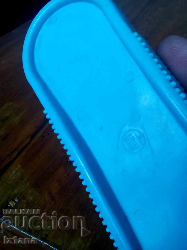 Auction Old shoe brush, clothes Auction Old shoe brush, clothes