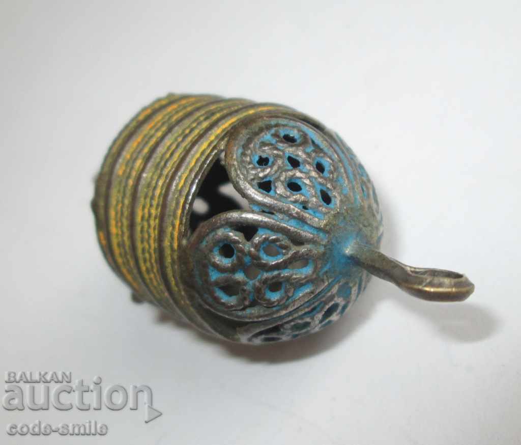 Old antique revival ornament jewelry pendant cut with price 80.00 BGN | € 40.90