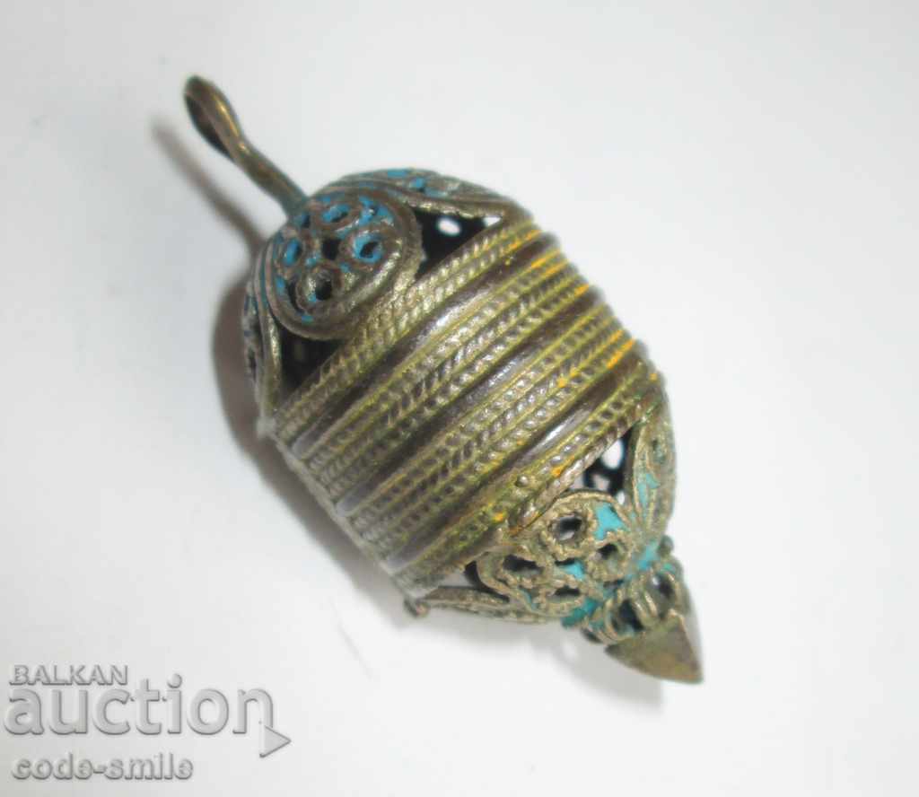 Old antique revival ornament jewelry pendant cut - 5