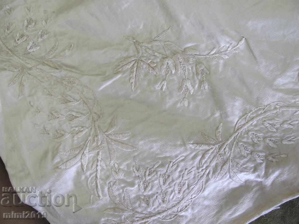 19th Century Hand Sewn Silk Tablecloth - 7 19th Century Hand Sewn Silk Tablecloth - 7
