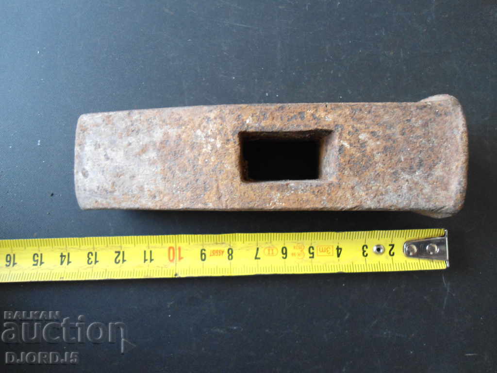 Star hammer with price 4.00 BGN | € 2.05 Star hammer with price 4.00 BGN | € 2.05