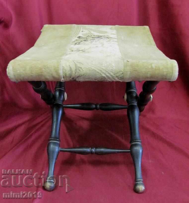 1650 Folding Wooden Chair Hicks Italy with price 1080.00 BGN | € 552.20 1650 Folding Wooden Chair Hicks Italy with price 1080.00 BGN | € 552.20