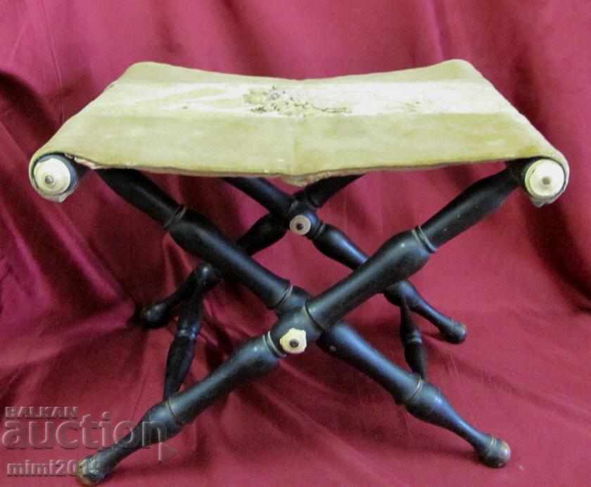 Auction 1650 Folding Wooden Chair Hicks Italy Auction 1650 Folding Wooden Chair Hicks Italy