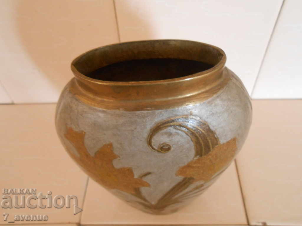 Brass vase, decor - flowers, very beautiful and massive - 7 Brass vase, decor - flowers, very beautiful and massive - 7