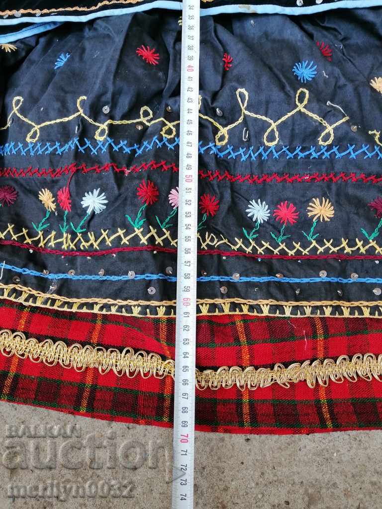 Auction Children's women's costume, bodice, skirt, skirt, apron, squealer Auction Children's women's costume, bodice, skirt, skirt, apron, squealer