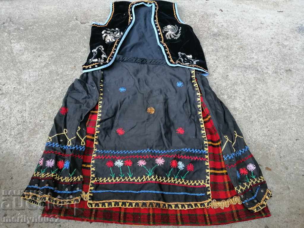 Children's women's costume, bodice, skirt, skirt, apron, squealer - 6 Children's women's costume, bodice, skirt, skirt, apron, squealer - 6