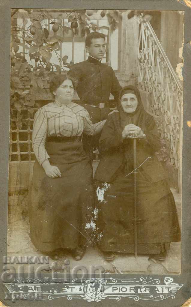 OLD PHOTOGRAPH - CARDBOARD - 0067 OLD PHOTOGRAPH - CARDBOARD - 0067