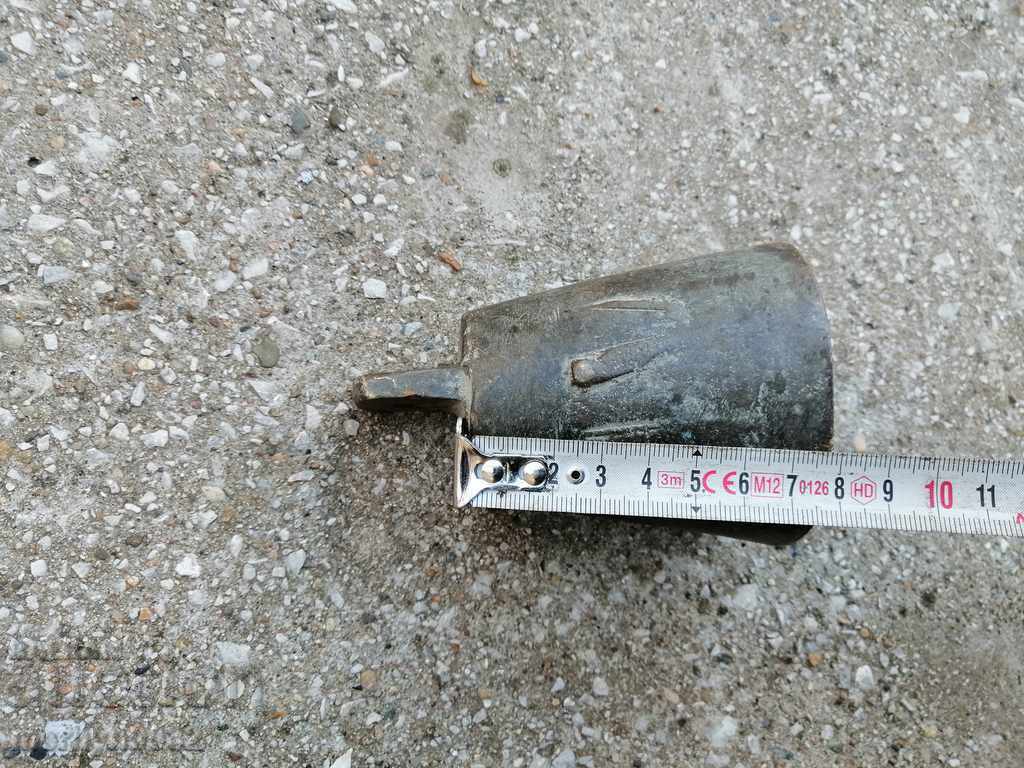 Auction Old revival chan, clapper, bell, bell, tumbler Auction Old revival chan, clapper, bell, bell, tumbler