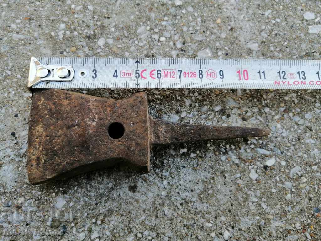 Delivery of An old anvil for hair sticking, wrought iron Delivery of An old anvil for hair sticking, wrought iron