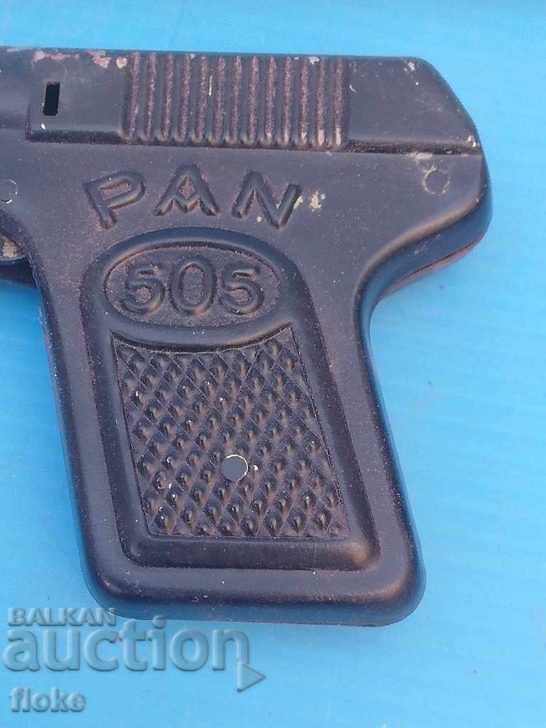 Metal gun - baby with price 10.00 BGN | € 5.11 Metal gun - baby with price 10.00 BGN | € 5.11